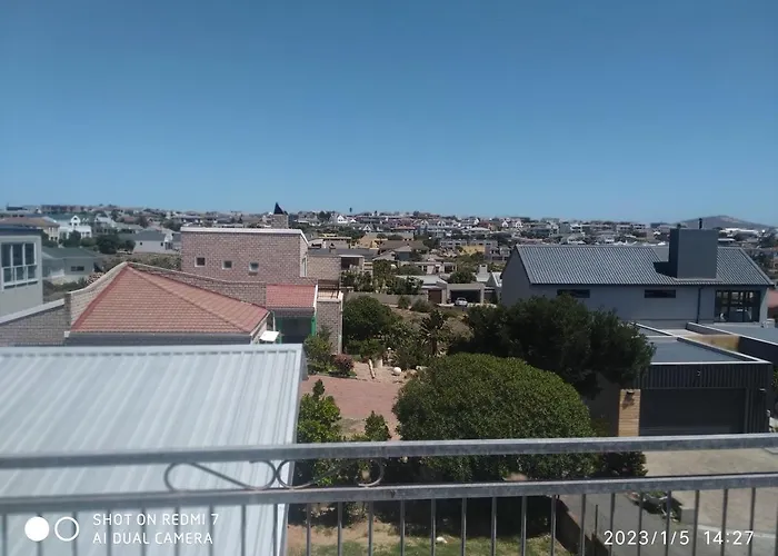 Come Holiday In Langebaan